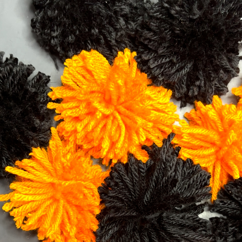 Halloween Pom Pom Garland